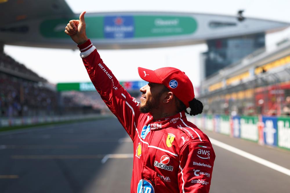 足球世界杯新增三座临时球场，应对球迷增长